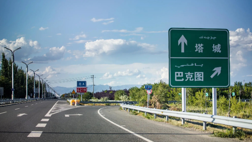 冯小刚曾向饺子发出邀约,2025年新奥门王中王资料五码中特,完美答案解释落实_优选版V5.2